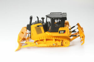 1:24 RC CAT D7E Track-Type Tractor