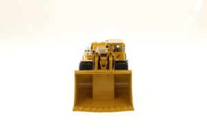 1:50 Cat® R3000H Underground Mining Loader