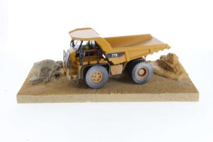 1:50 Cat 770 Weathered Off-Highway Truck