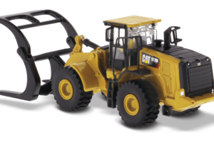 972M Wheel Loader with Log Fork